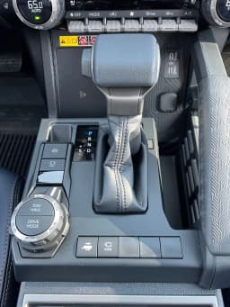 Toyota 4Runner Hybrid Platinum 4WD (Natl) 2026 — side view
