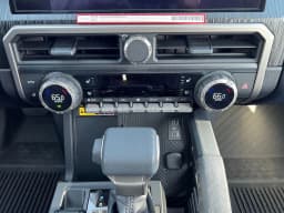 Toyota 4Runner Hybrid Platinum 4WD (Natl) 2026 — side view