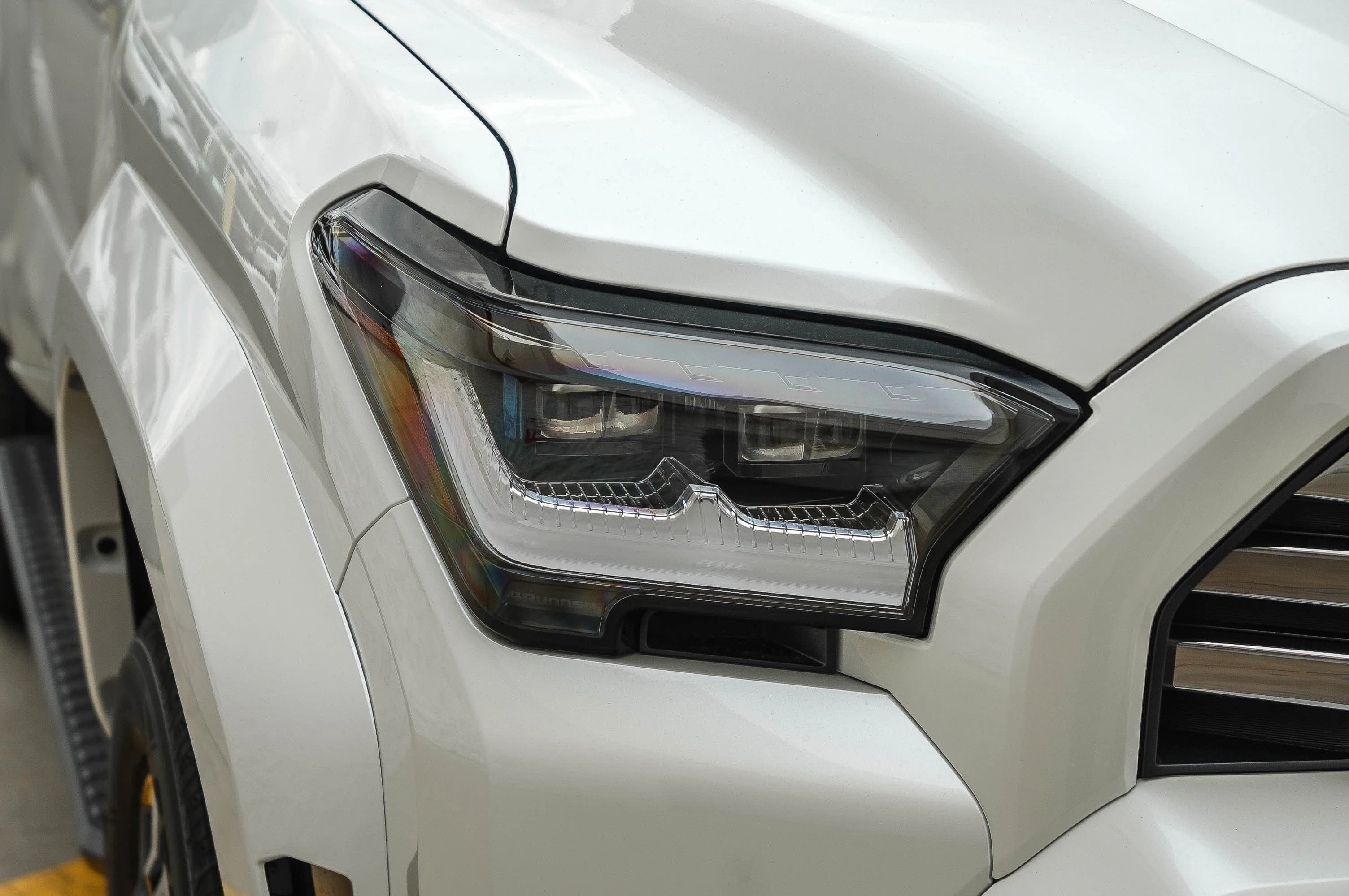 Toyota 4Runner Hybrid Platinum 4WD (Natl) 2026 — side view