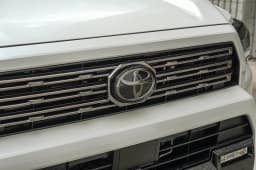 Toyota 4Runner Hybrid Platinum 4WD (Natl) 2026 — side view