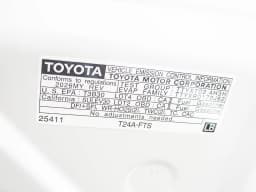 Toyota 4Runner Hybrid Platinum 4WD (Natl) 2026 — side view