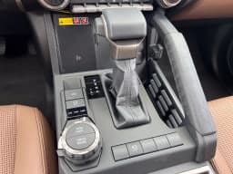 Toyota 4Runner Hybrid Limited 4WD (Natl) 2026 — side view