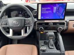 Toyota 4Runner Hybrid Limited 4WD (Natl) 2026 — side view