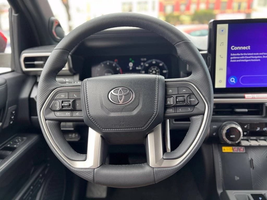 Toyota 4Runner Hybrid Limited 4WD (Natl) 2026 — side view