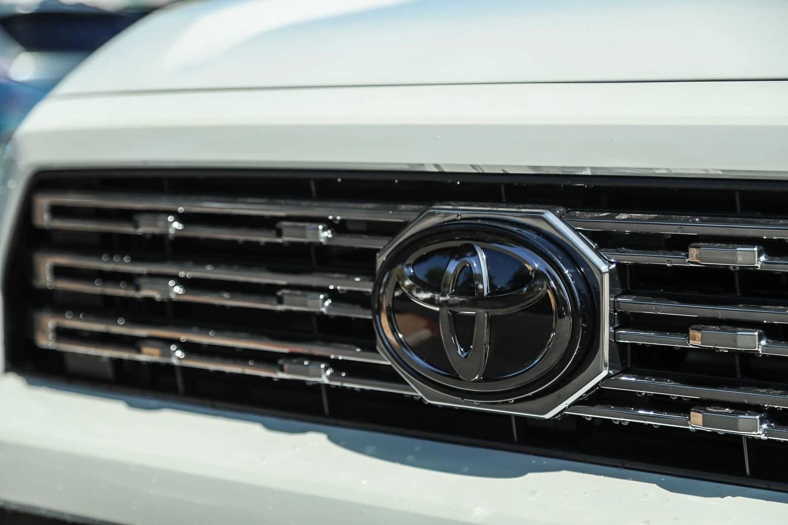 Toyota 4Runner Hybrid Platinum 4WD (Natl) 2026 — side view