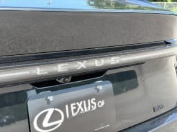 Lexus ES ES 350e Premium FWD 2026 — side view