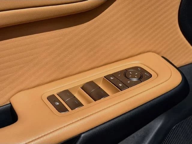 Lexus ES ES 350e Premium FWD 2026 — side view