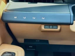Lexus ES ES 350e Premium FWD 2026 — side view
