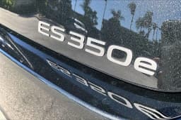 Lexus ES ES 350e Premium FWD 2026 — side view