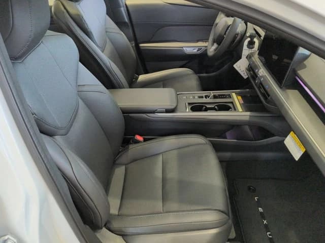 Lexus ES ES 500e Premium AWD 2026 — side view
