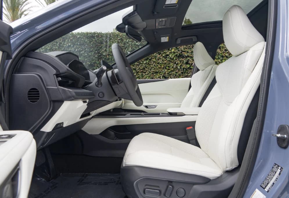 Lexus ES ES 350h Premium FWD 2026 — side view