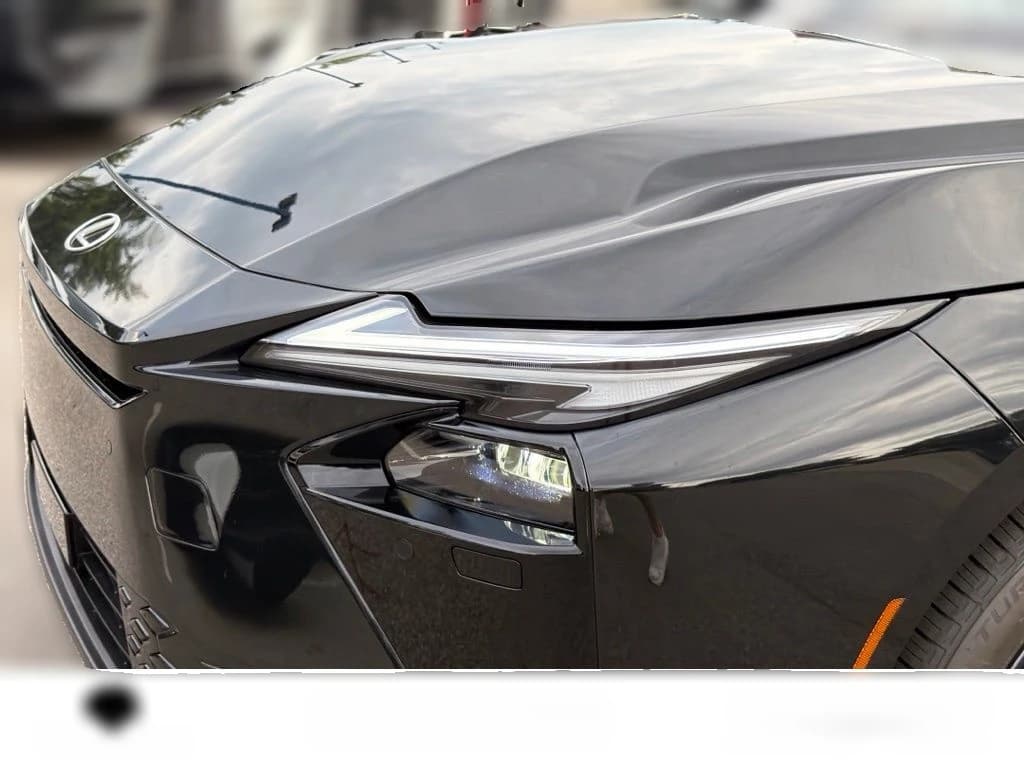 Lexus ES ES 350h Premium AWD 2026 — side view