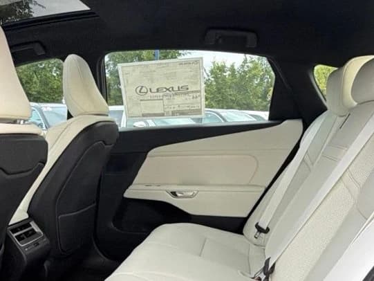Lexus ES ES 350h Premium AWD 2026 — side view