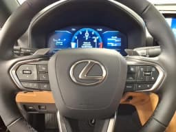 Lexus IS IS 350 F SPORT Design AWD 2026 — side view