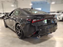 Lexus IS IS 350 F SPORT Design AWD 2026 — side view