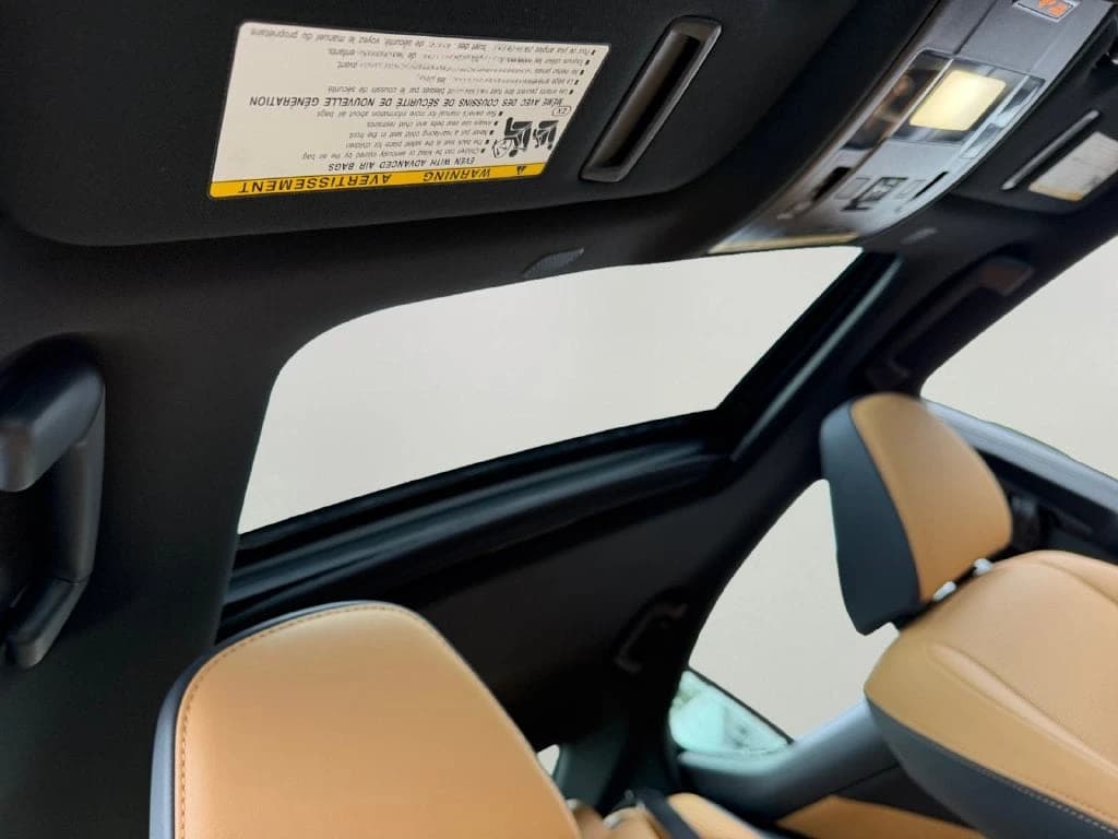 Lexus IS IS 350 F SPORT Design AWD 2026 — side view