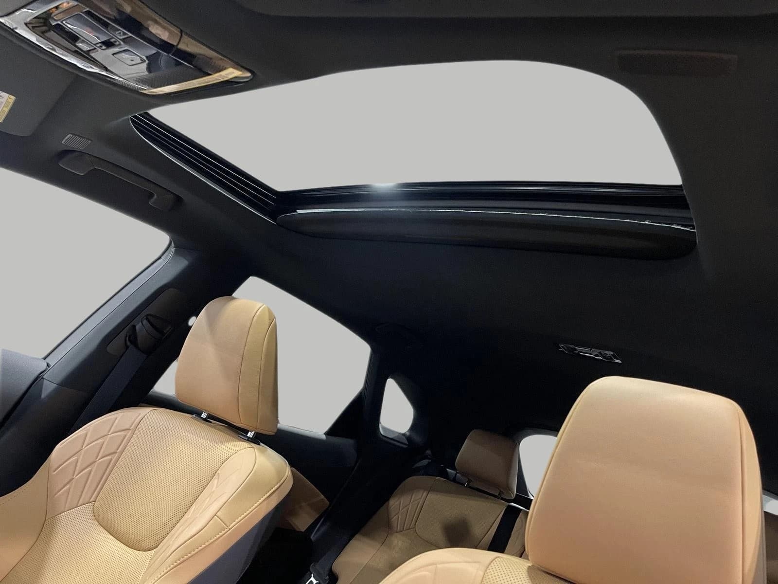 Lexus RX RX 450h+ Premium AWD 2026 — side view