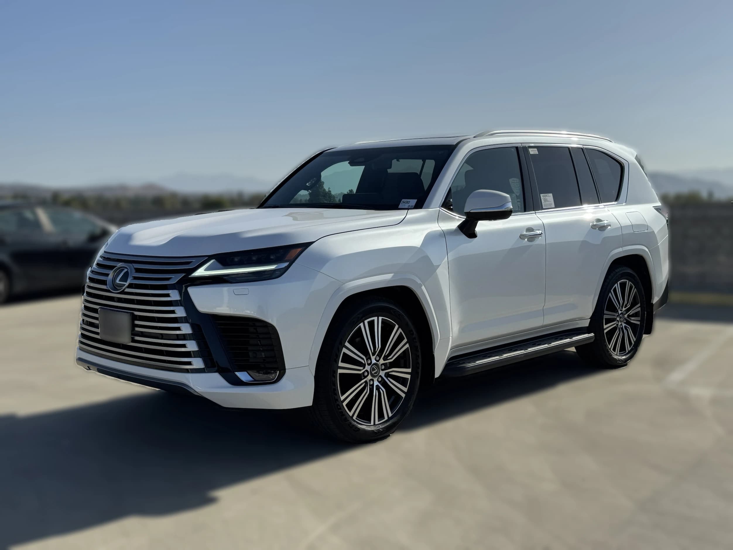 Lexus LX LX 600 Luxury 4WD 2026 — side view