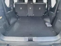 Lexus LX LX 600 Luxury 4WD 2026 — side view