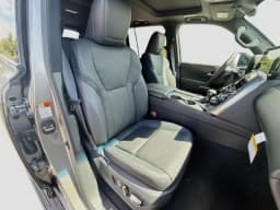 Lexus LX LX 600 Luxury 4WD 2026 — side view