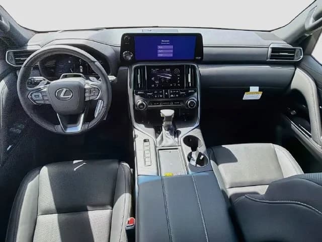 Lexus LX LX 600 Luxury 4WD 2026 — side view