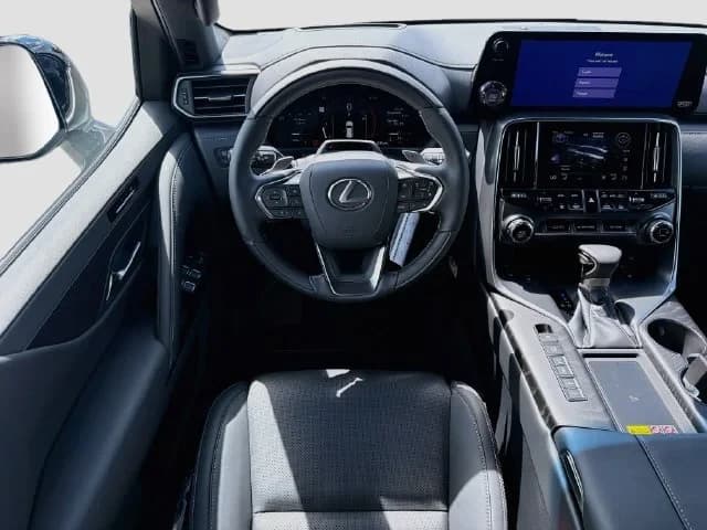 Lexus LX LX 600 Luxury 4WD 2026 — side view