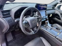 Lexus LX LX 600 Luxury 4WD 2026 — side view