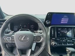 Lexus LX LX 600 Luxury 4WD 2026 — side view
