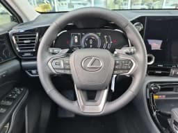 Lexus NX NX 450h+ Premium AWD 2026 — side view