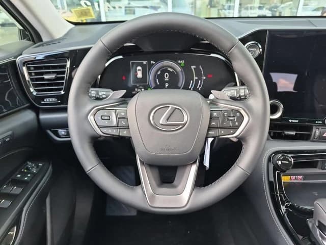 Lexus NX NX 450h+ Premium AWD 2026 — side view