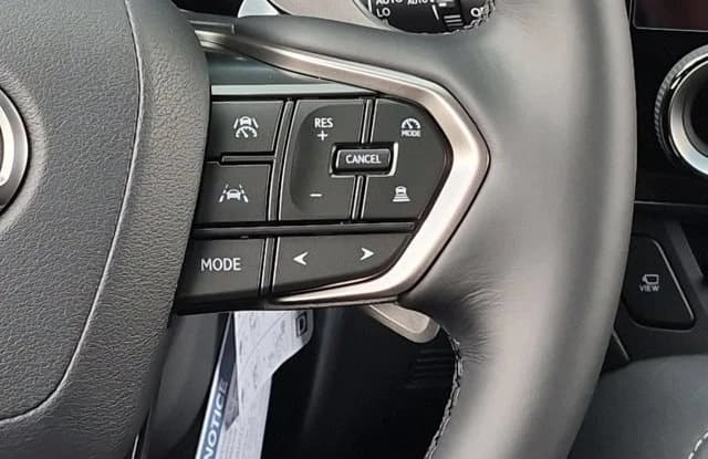Lexus NX NX 450h+ Premium AWD 2026 — side view