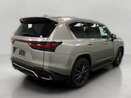 Lexus LX LX 600 F SPORT Handling 4WD 2026 — side view