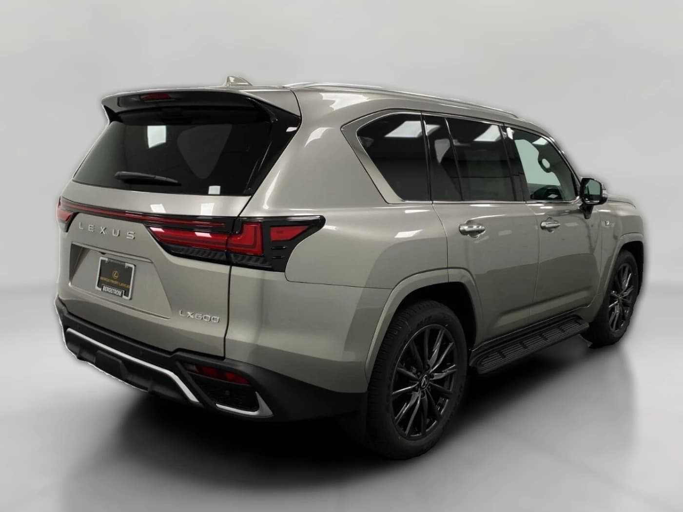 Lexus LX LX 600 F SPORT Handling 4WD 2026 — side view