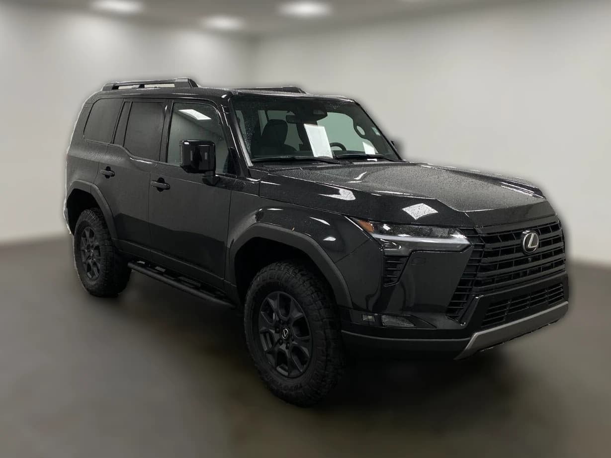 Lexus GX GX 550 Overtrail+ 4WD 2026 — side view