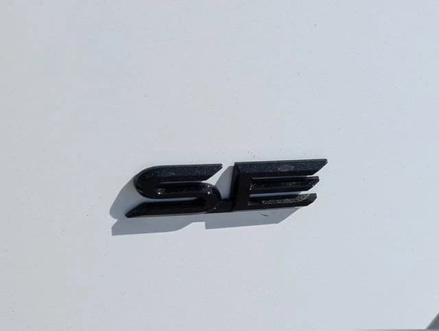 Toyota RAV4 Plug-In Hybrid SE (Natl) 2026 — side view