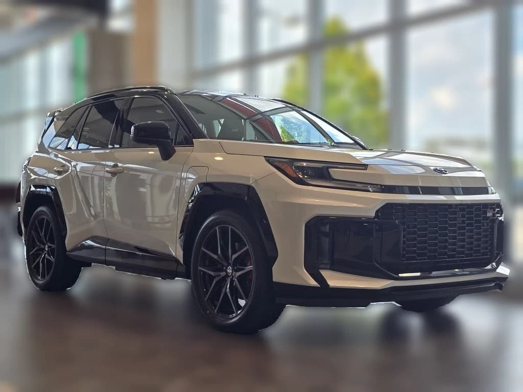 Toyota RAV4 Plug-In Hybrid GR Sport (Natl) 2026 — side view