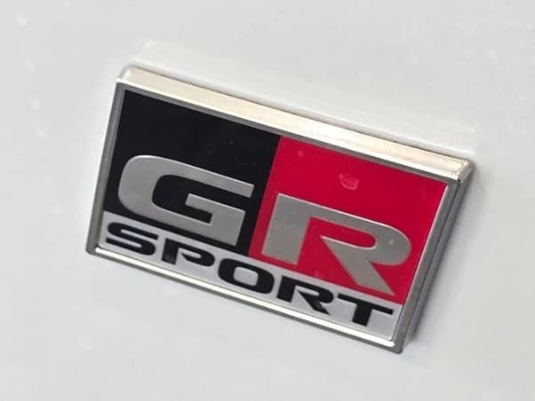 Toyota RAV4 Plug-In Hybrid GR Sport (Natl) 2026 — side view