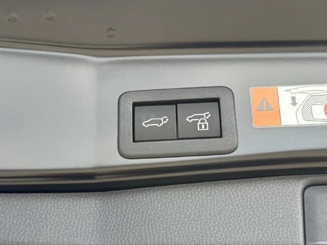 Toyota RAV4 Plug-In Hybrid GR Sport (Natl) 2026 — side view