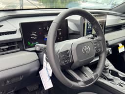 Toyota RAV4 Plug-In Hybrid SE (Natl) 2026 — side view