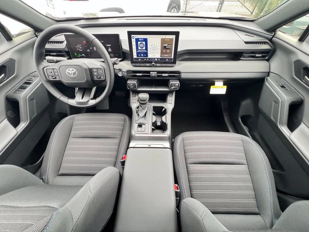 Toyota RAV4 Plug-In Hybrid SE (Natl) 2026 — side view