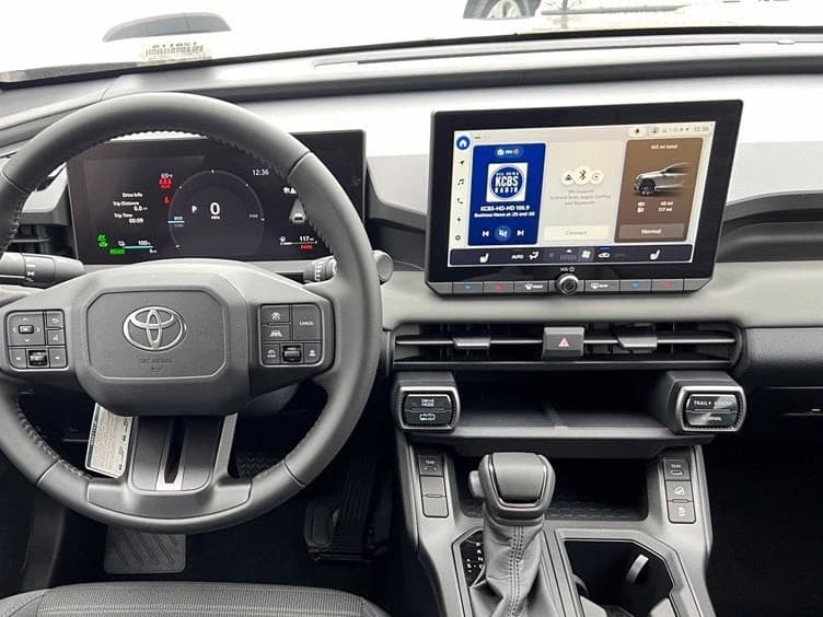 Toyota RAV4 Plug-In Hybrid SE (Natl) 2026 — side view
