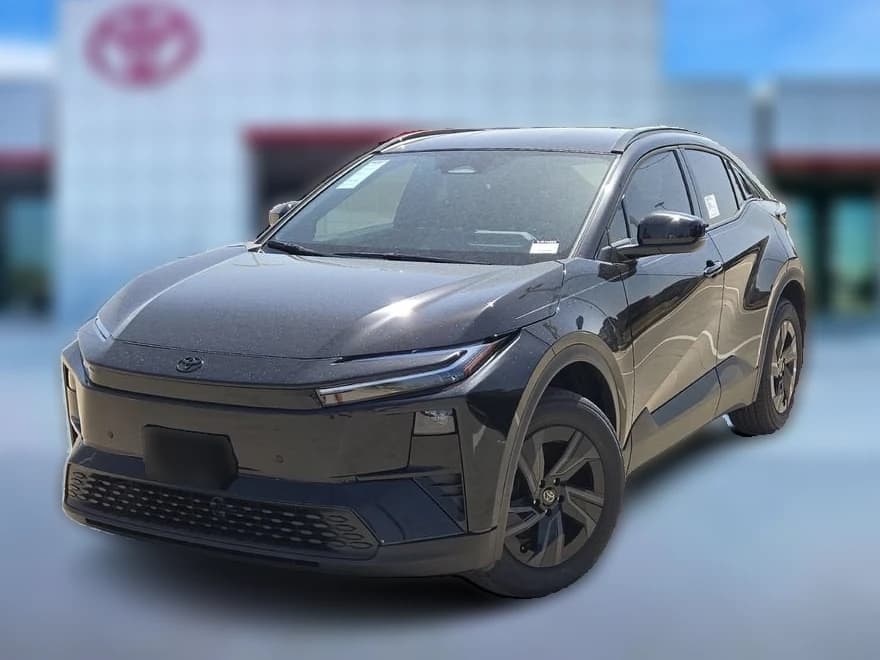 Toyota C-HR SE AWD (Natl) 2026 — side view