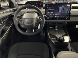 Toyota C-HR SE AWD (Natl) 2026 — side view