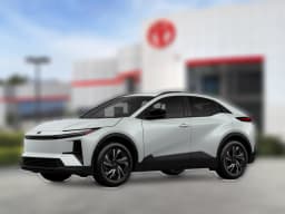 Toyota C-HR SE AWD (Natl) 2026 — side view