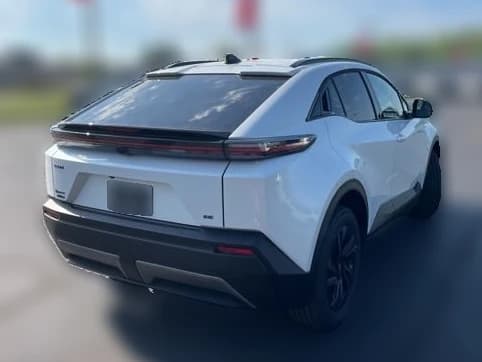 Toyota C-HR SE AWD (Natl) 2026 — side view