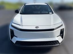 Toyota C-HR SE AWD (Natl) 2026 — side view