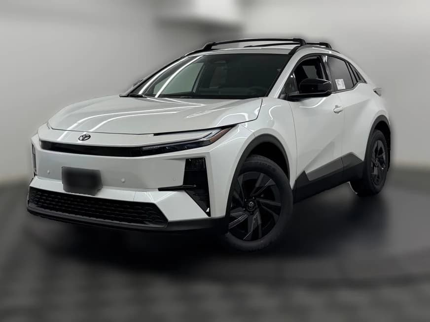 Toyota C-HR SE AWD (Natl) 2026 — side view