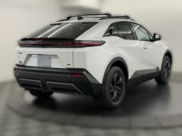 Toyota C-HR SE AWD (Natl) 2026 — side view