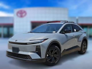 Toyota C-HR SE AWD (Natl)
