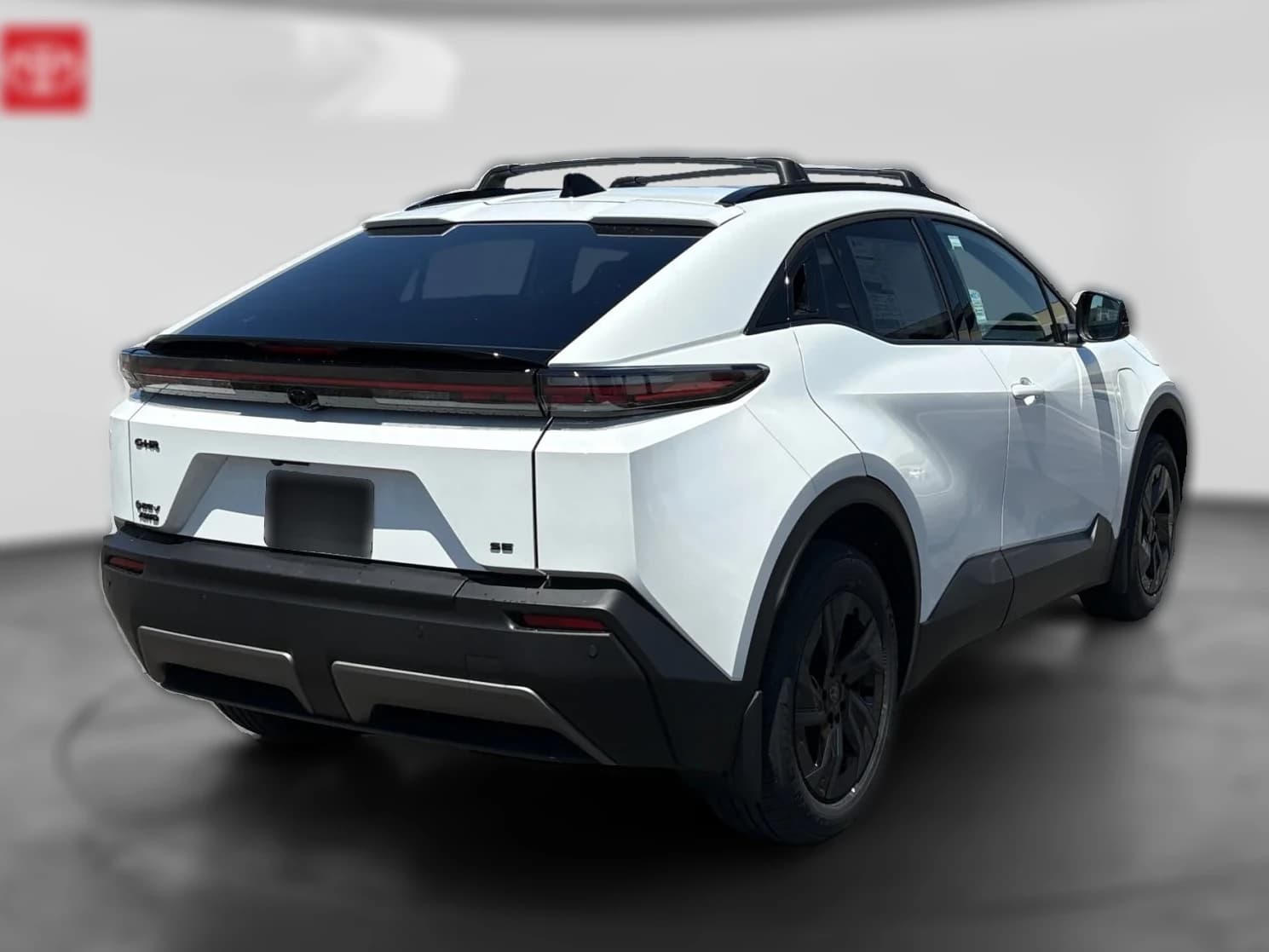 Toyota C-HR SE AWD (Natl) 2026 — side view